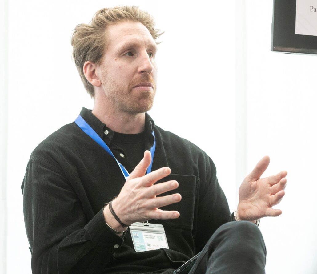 Robert Smith, Material Index