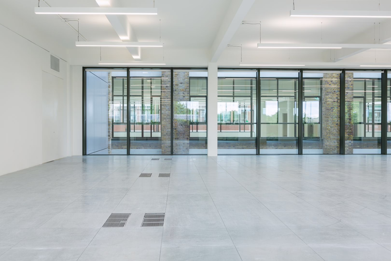 underfloor air conditioning at Systems London